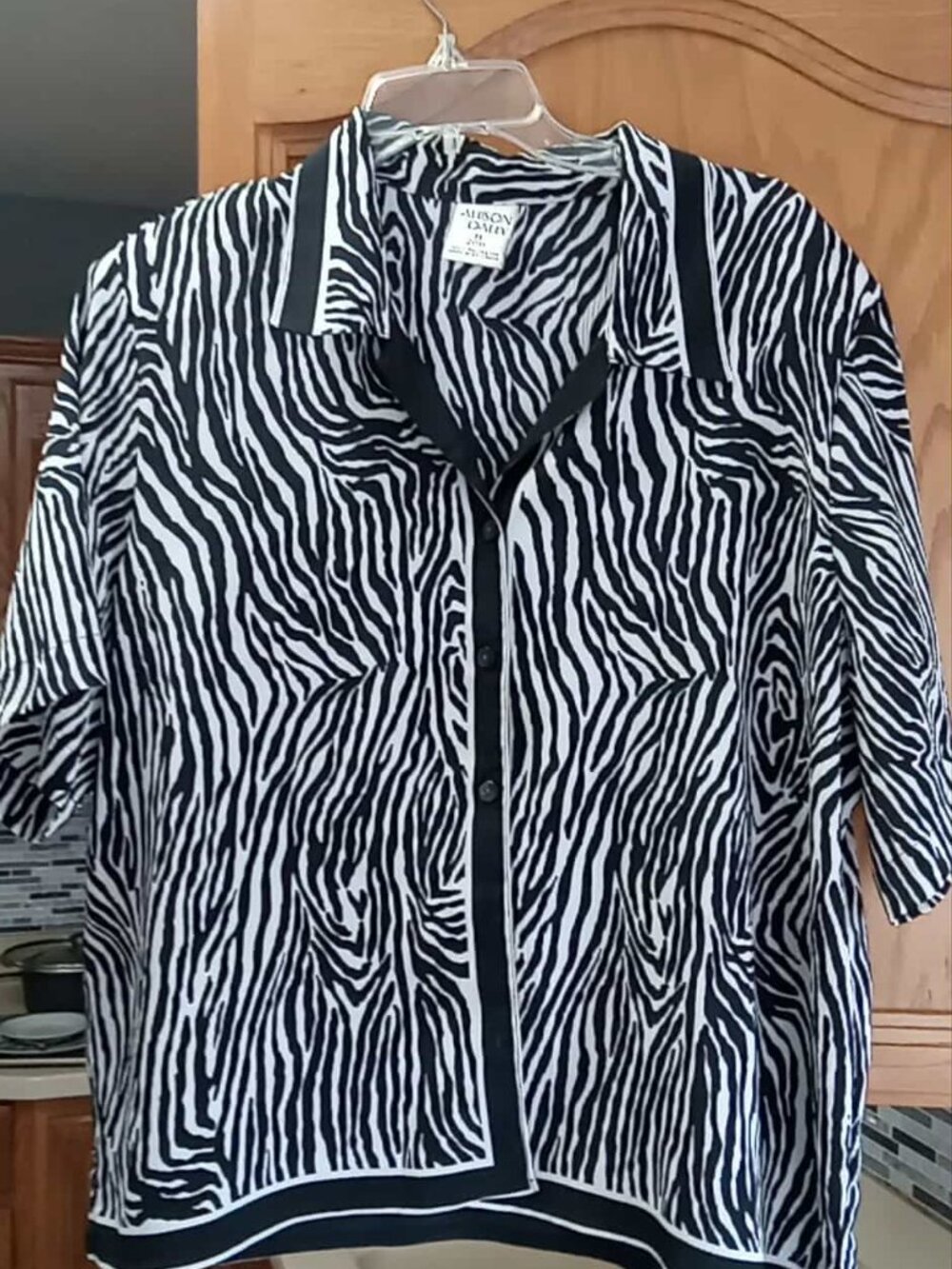 WOMENS TOP